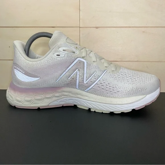 New Balance Fresh Foam 880 v12 White Women's Size 10 Running Shoes B W880Z12 - Picture 3 of 11